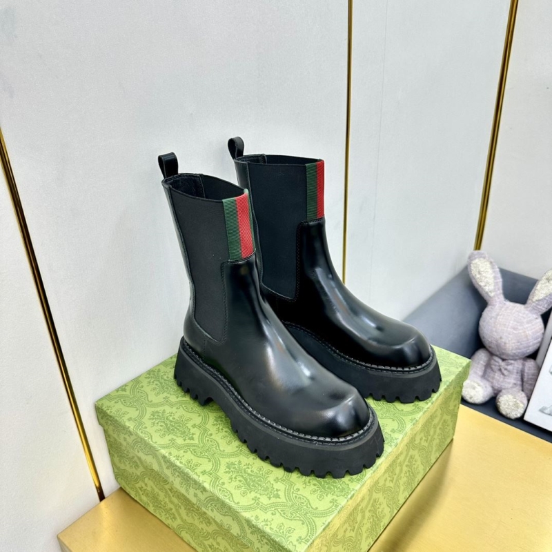 G*u*i boots
